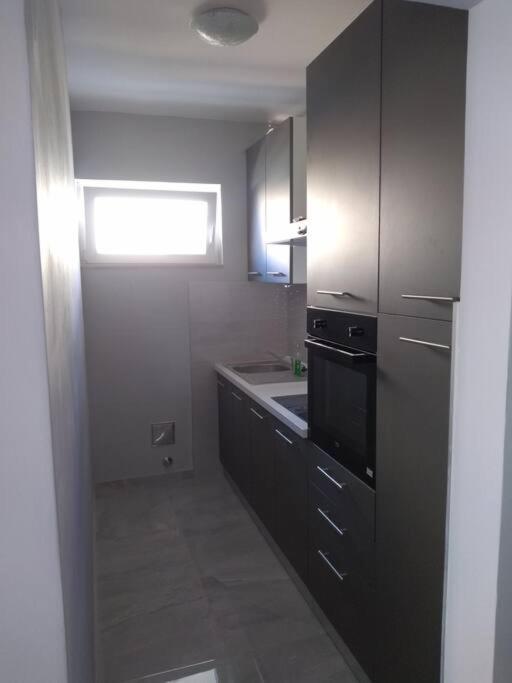 Apartman Tomic 1 *